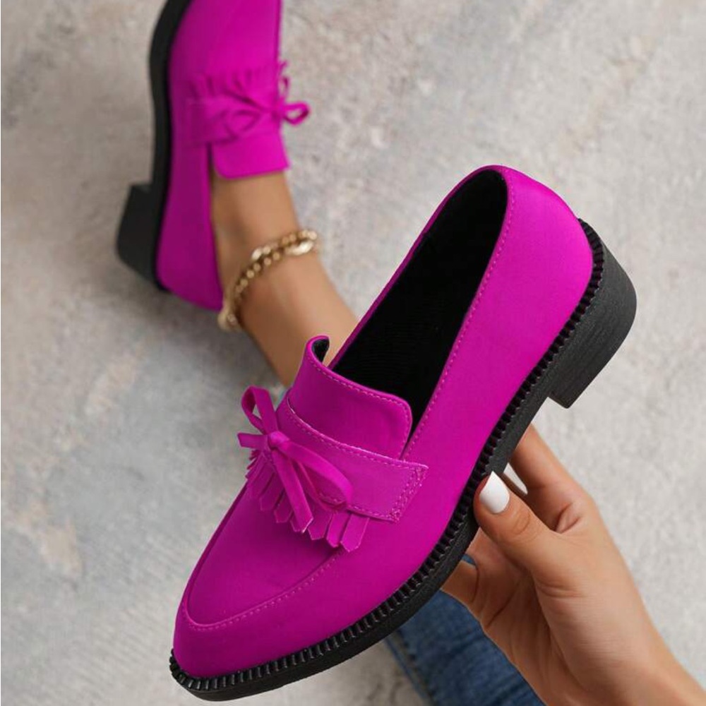 Rebellious Rose Fuchsia Tassel Loafers
